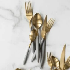 New 🧨 VIETRI Ares Oro & Light Gray Five-Piece Place Setting ⭐ -Tabletop Elegant shop ARS 9800GLG 2100 web3