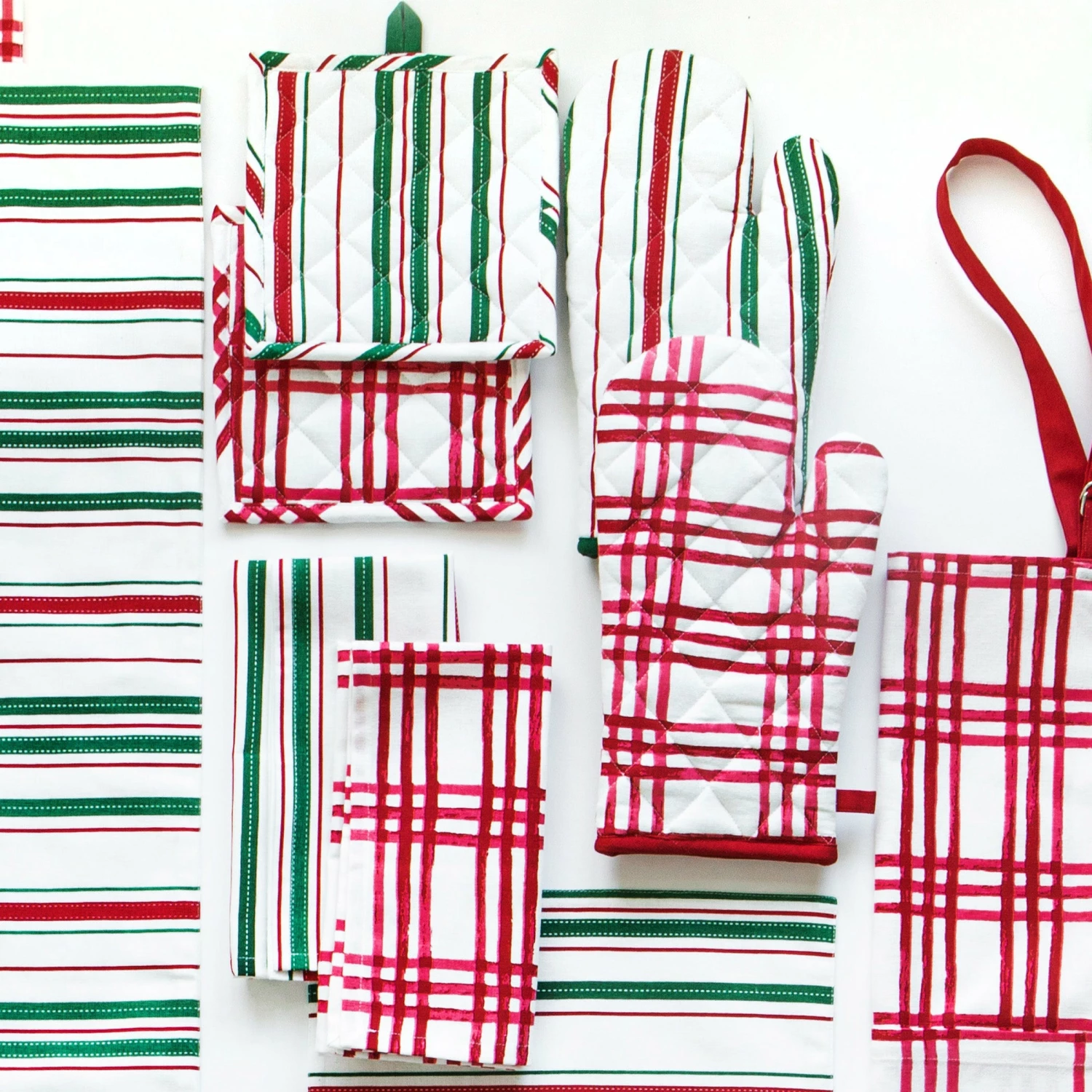 Best Pirce ๐ฏ Viva by VIETRI Bohemian Linens Plaid Red/White Oven Mitt & Potholder ๐ 3 Best Pirce ๐ฏ Viva by VIETRI Bohemian Linens Plaid Red/White Oven Mitt & Potholder ๐ - Image 3