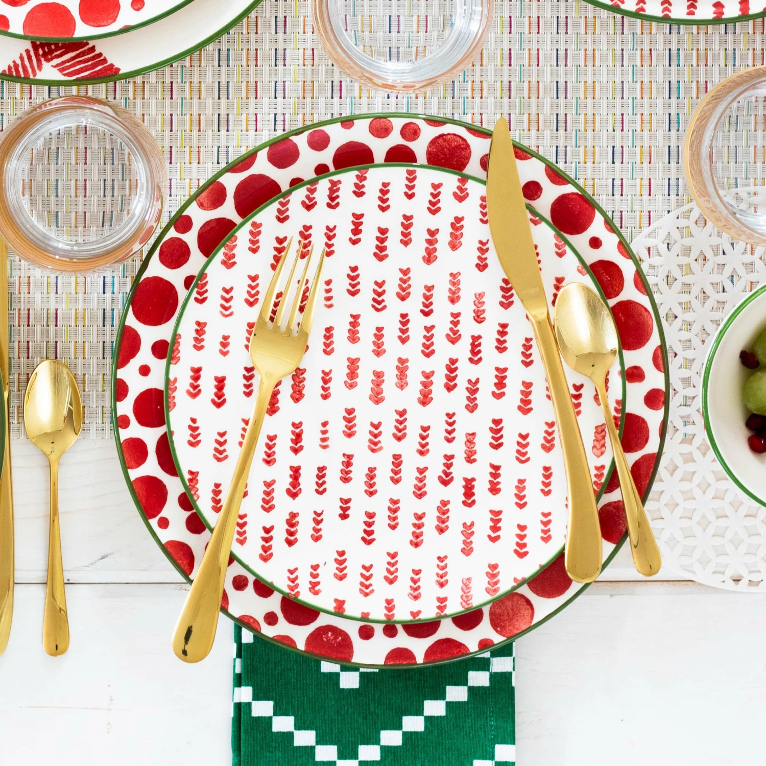 Outlet ✨ Viva by VIETRI Mistletoe Bubble Dinner Plate ✨ 3 Outlet ✨ Viva by VIETRI Mistletoe Bubble Dinner Plate ✨ - Image 3